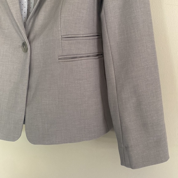 Express Notch Collar One Button Blazer - Light Grey - 2 - Picture 5 of 13